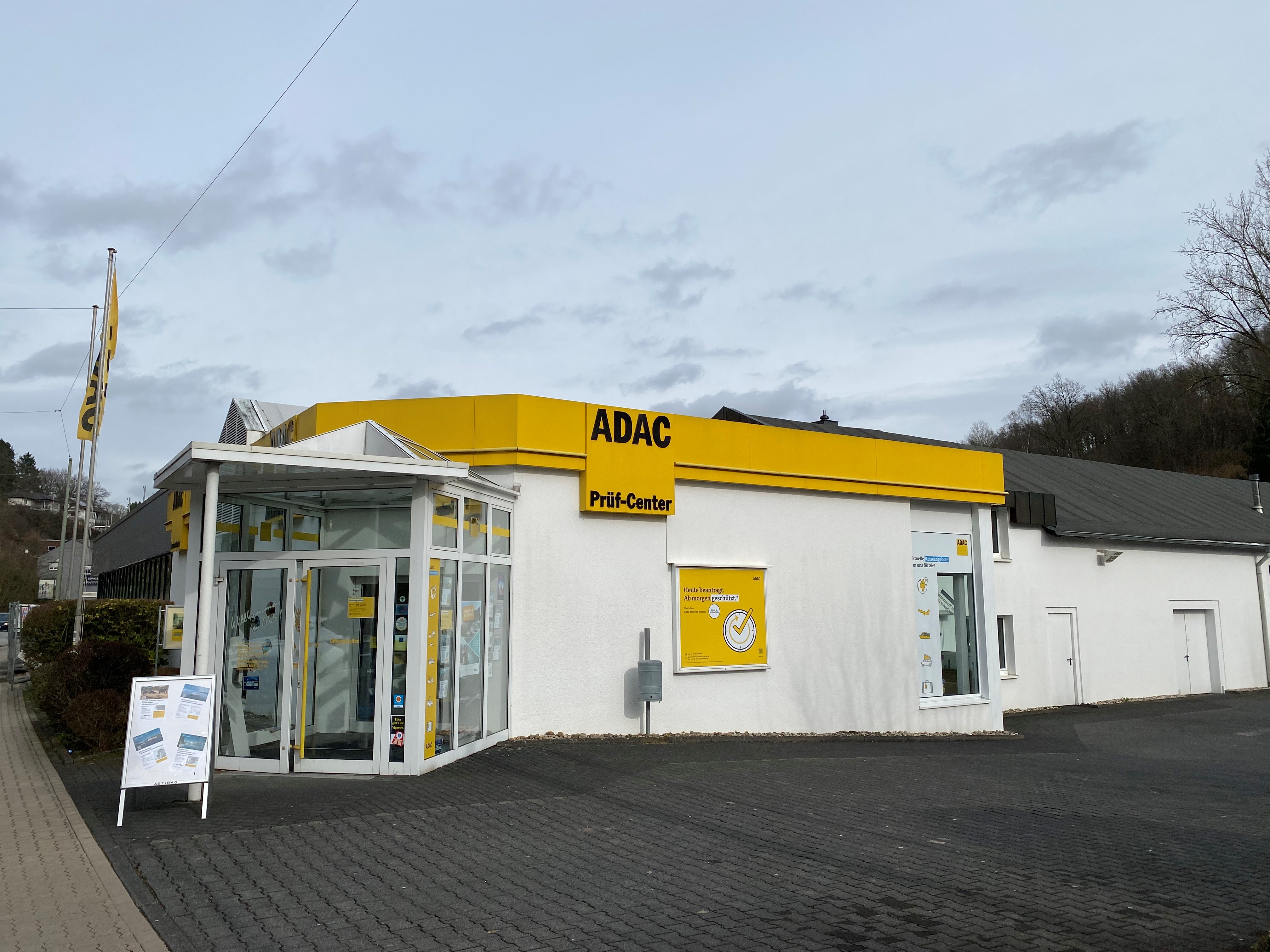 Geschäftsstelle3